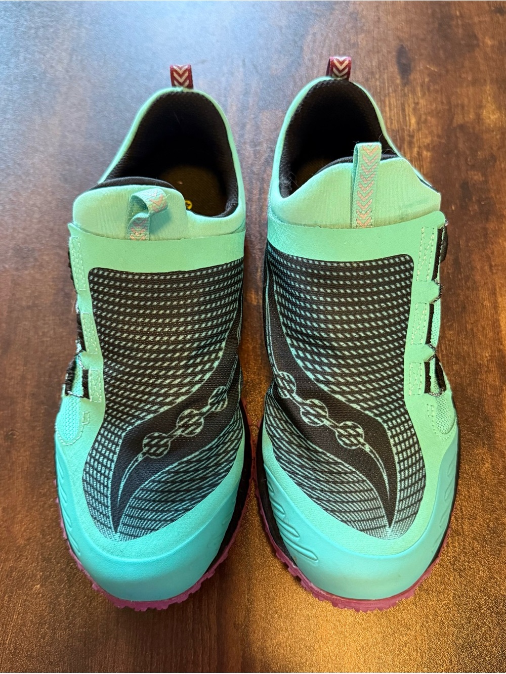 Women’s Mint Green Trail Shoe with BOA Fit System - Picture 2 of 9